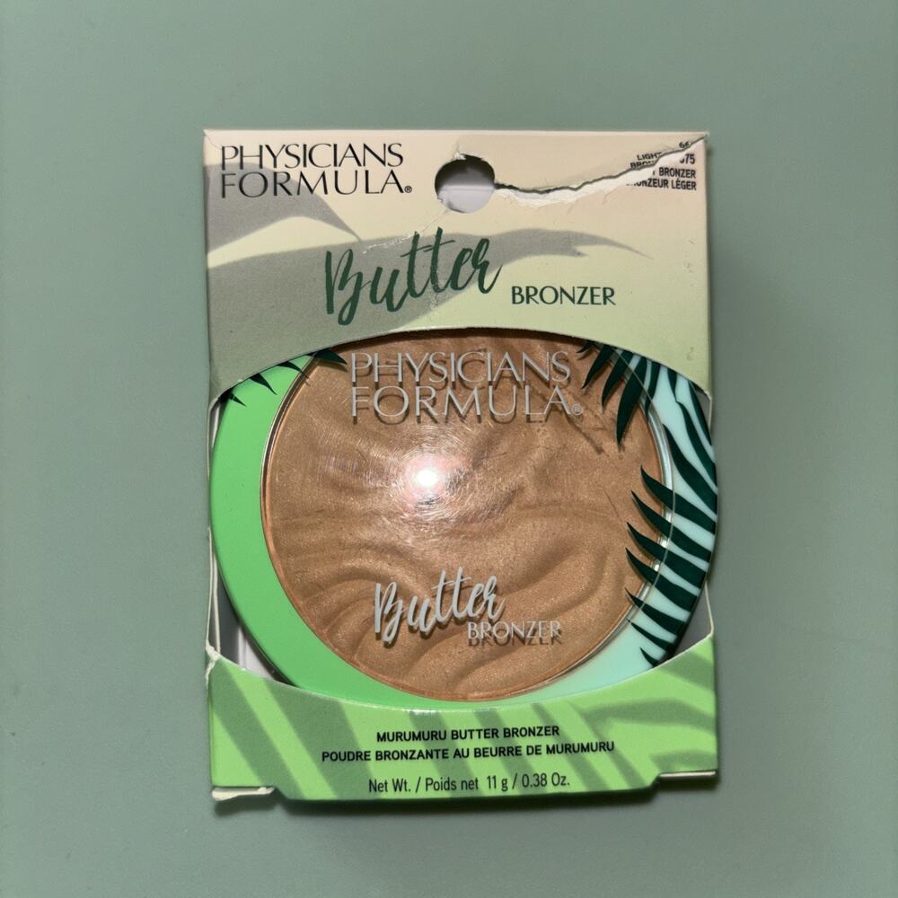 New Physicians Formula Murumuru Butter Bronzer Light 6675 .38 oz box damage